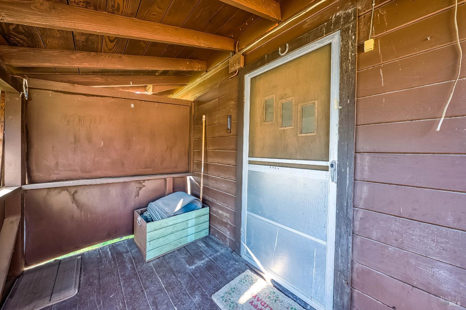 Detail Gallery Image 10 of 52 For 11415 Seigler Springs North Rd, Middletown,  CA 95461 - 3 Beds | 1/1 Baths