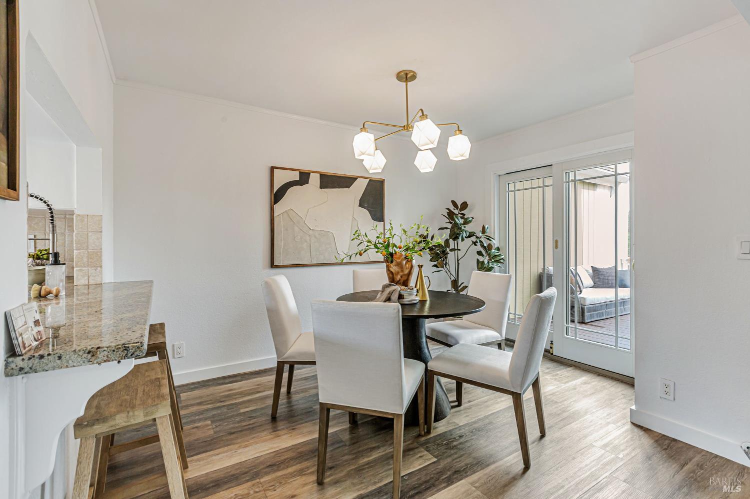 Detail Gallery Image 17 of 45 For 3 Frost Ct, Mill Valley,  CA 94941 - 3 Beds | 2/1 Baths