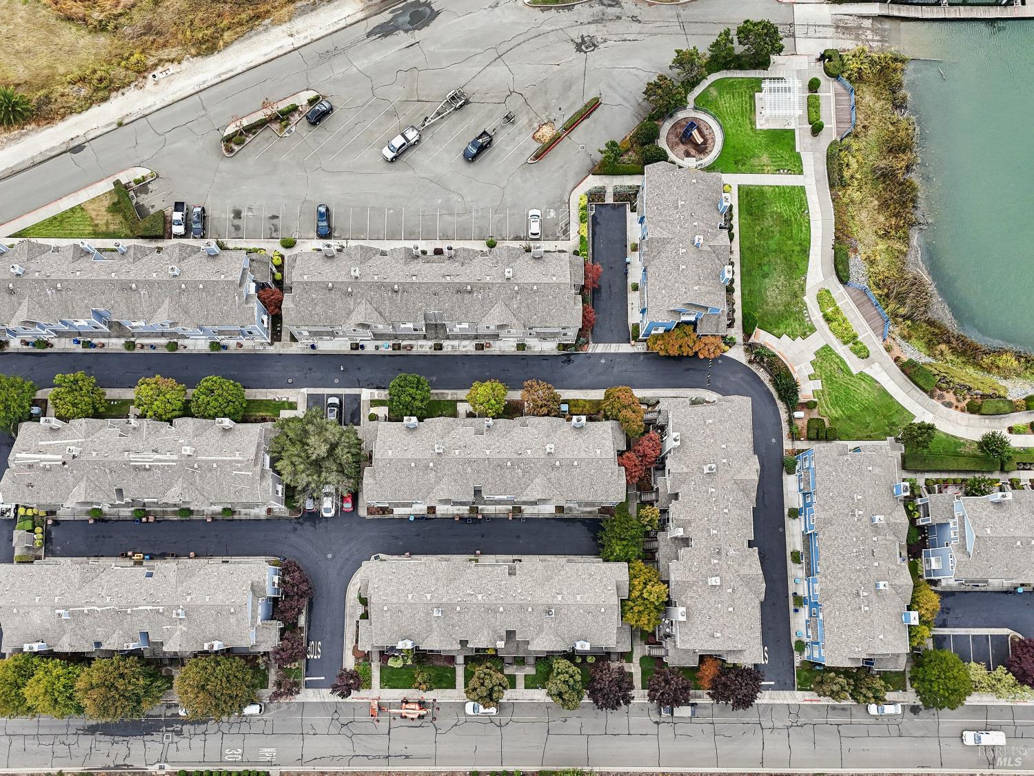 Detail Gallery Image 42 of 43 For 462 E E St, Benicia,  CA 94510 - 3 Beds | 2/1 Baths