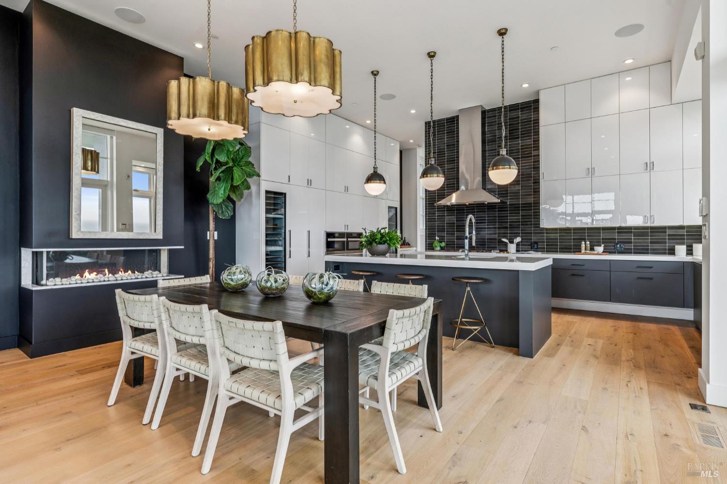 Detail Gallery Image 5 of 43 For 36 Starbuck Dr, Muir Beach,  CA 94965 - 3 Beds | 4 Baths