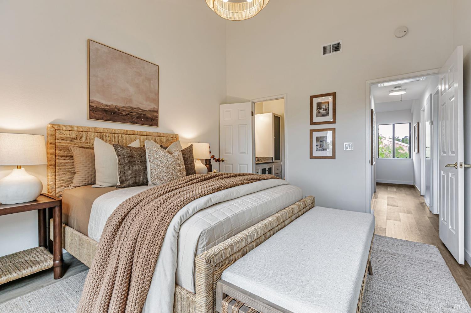 Detail Gallery Image 25 of 45 For 3 Frost Ct, Mill Valley,  CA 94941 - 3 Beds | 2/1 Baths