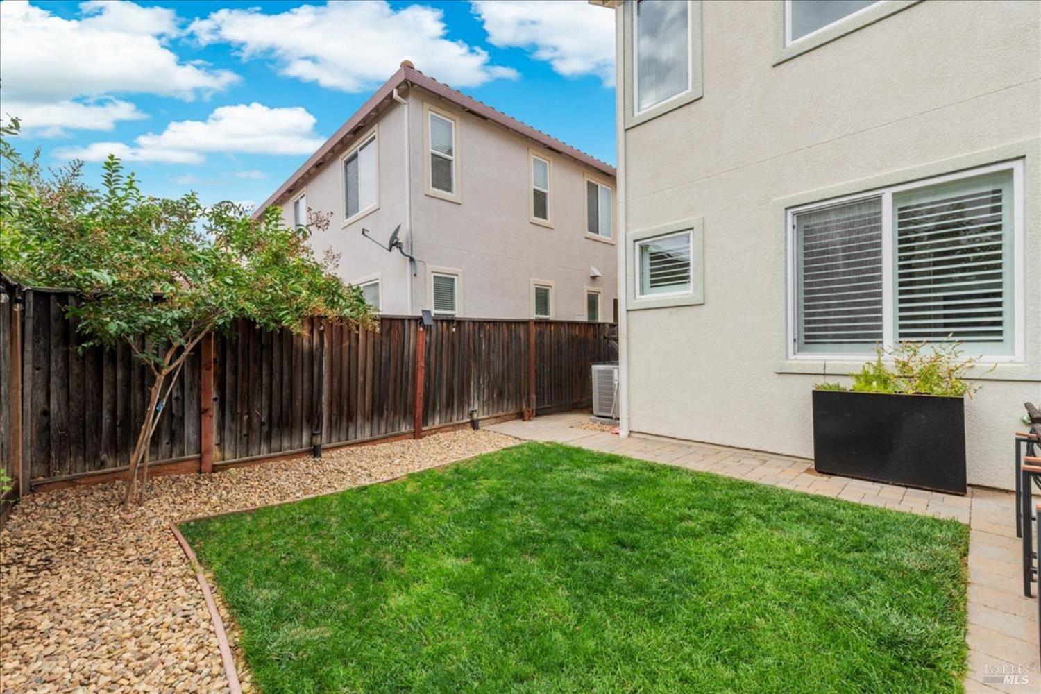 Detail Gallery Image 52 of 72 For 325 Gabiano Ct, Vacaville,  CA 95687 - 3 Beds | 2/1 Baths