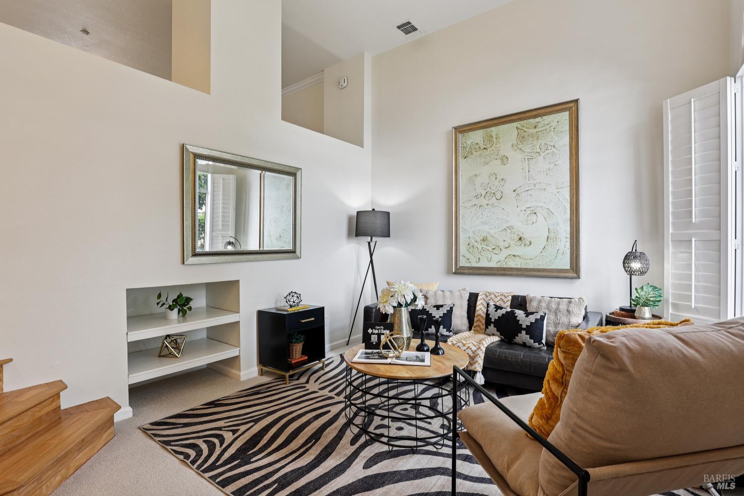 Detail Gallery Image 3 of 43 For 462 E E St, Benicia,  CA 94510 - 3 Beds | 2/1 Baths