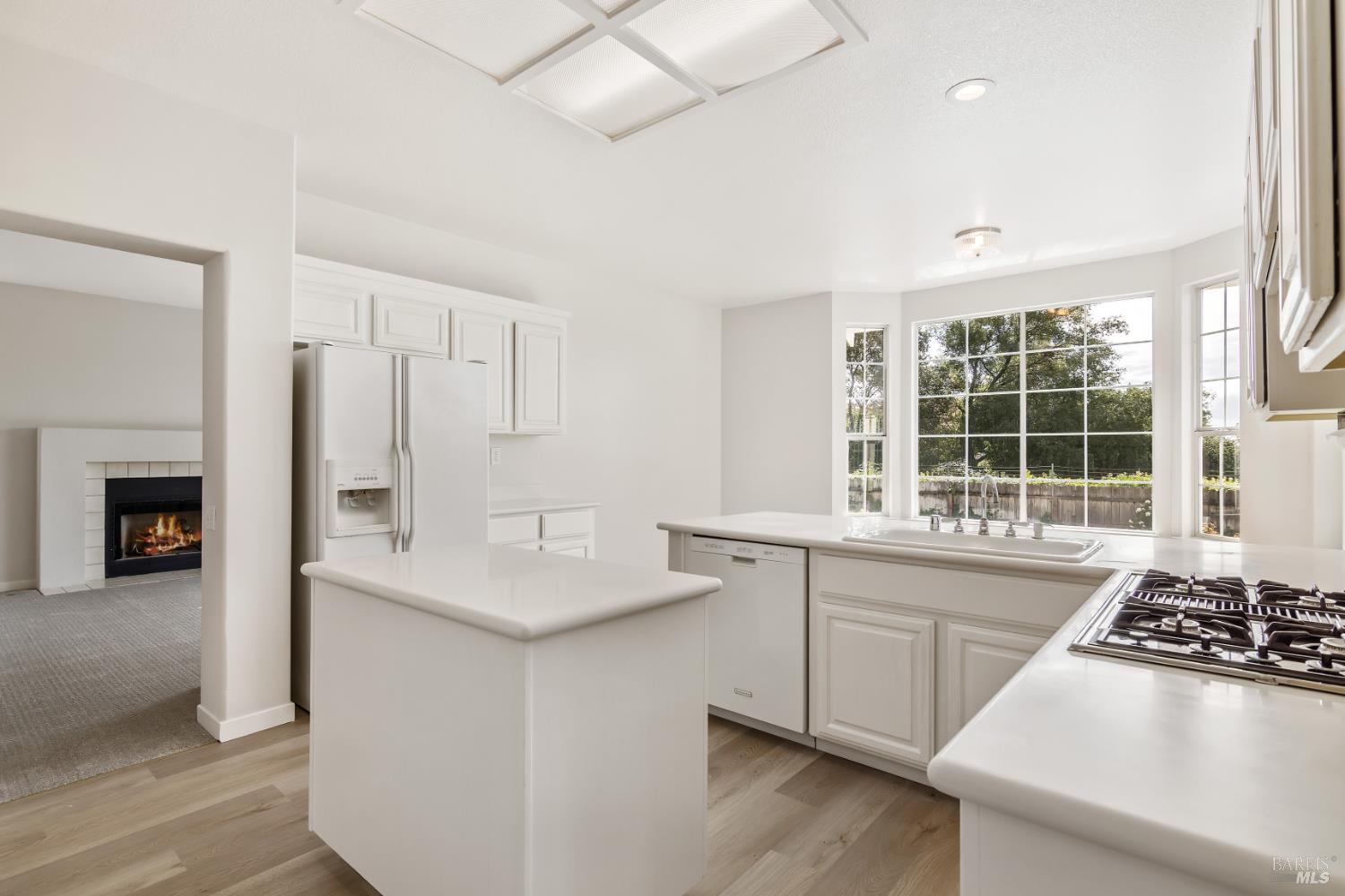 Detail Gallery Image 13 of 53 For 3235 Hilton Head Dr, Fairfield,  CA 94534 - 3 Beds | 2/1 Baths