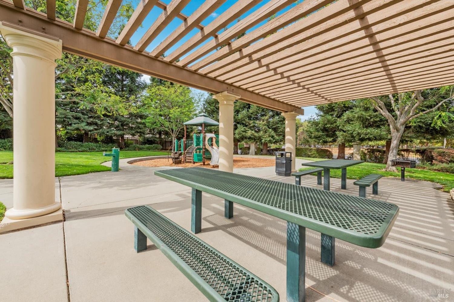 Detail Gallery Image 65 of 72 For 325 Gabiano Ct, Vacaville,  CA 95687 - 3 Beds | 2/1 Baths