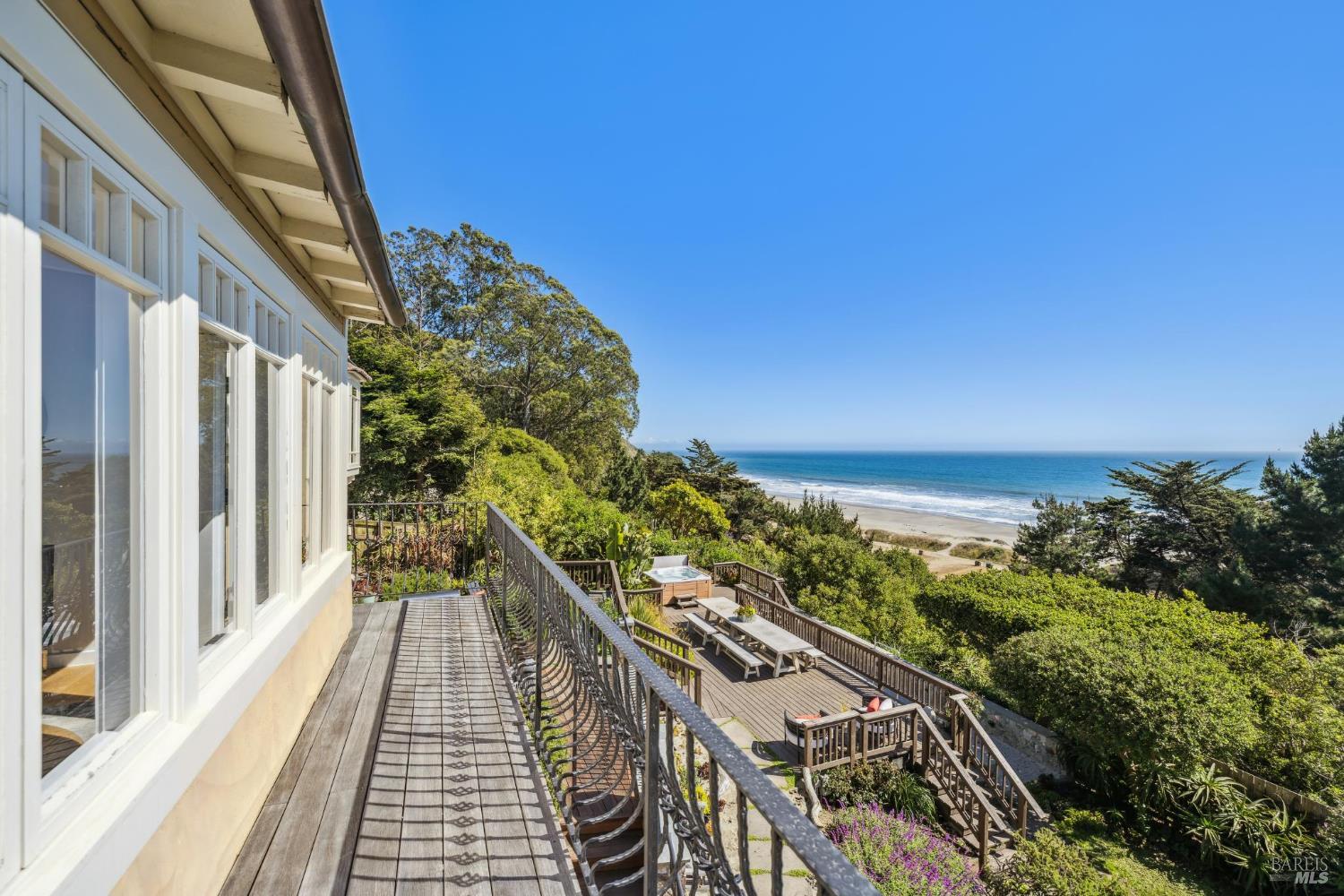Detail Gallery Image 72 of 76 For 3275 Shoreline Hwy, Stinson Beach,  CA 94970 - 5 Beds | 4 Baths