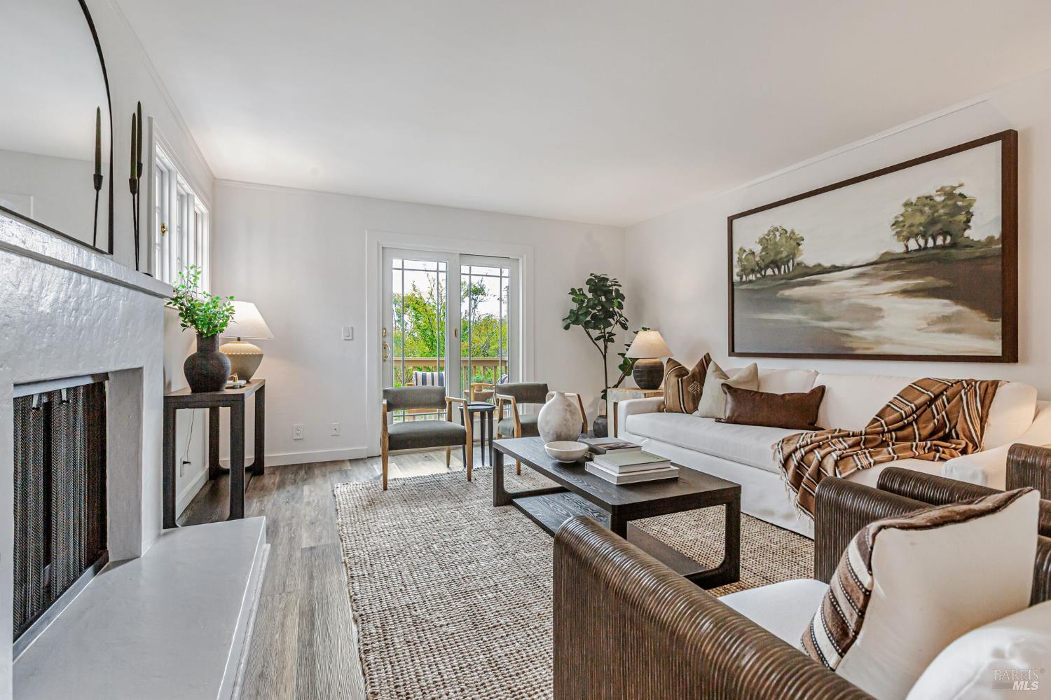 Detail Gallery Image 10 of 45 For 3 Frost Ct, Mill Valley,  CA 94941 - 3 Beds | 2/1 Baths