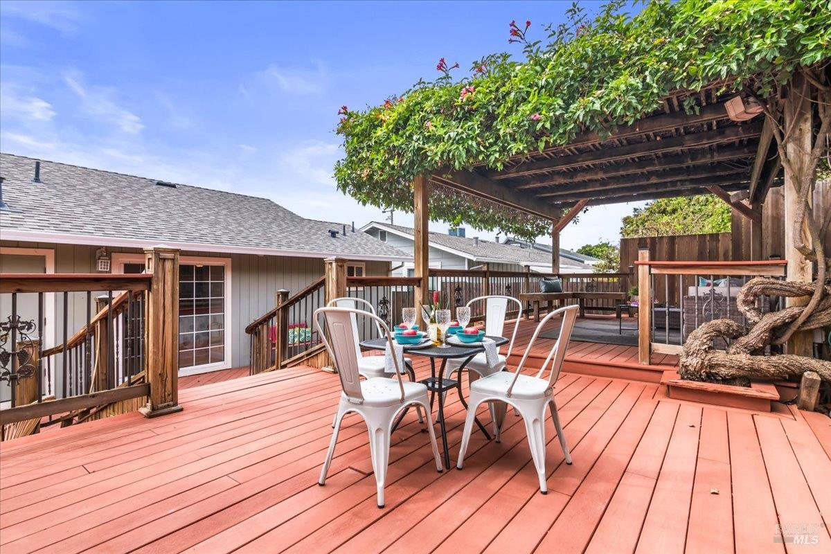 Detail Gallery Image 36 of 44 For 375 E O St, Benicia,  CA 94510 - 3 Beds | 2 Baths