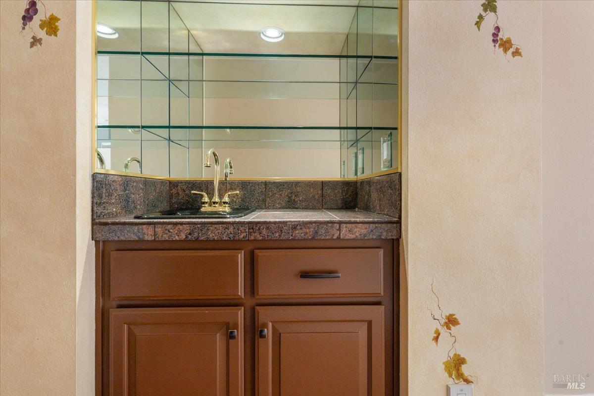 Detail Gallery Image 21 of 67 For 3229 Seminole Cir, Fairfield,  CA 94534 - 5 Beds | 3 Baths