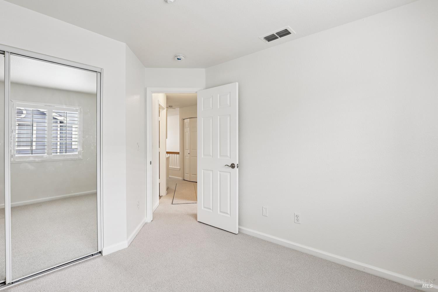 Detail Gallery Image 24 of 43 For 462 E E St, Benicia,  CA 94510 - 3 Beds | 2/1 Baths