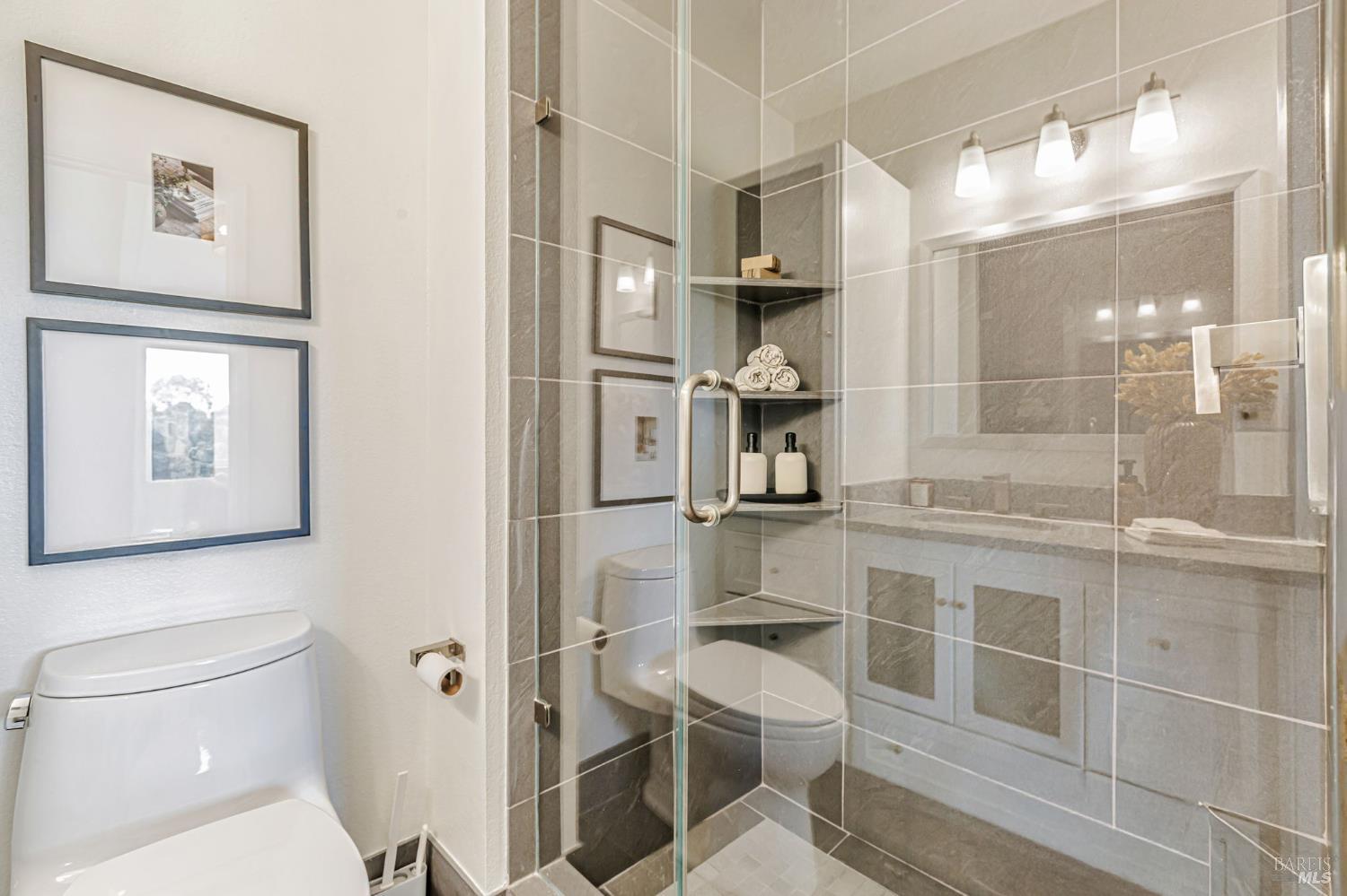 Detail Gallery Image 30 of 45 For 3 Frost Ct, Mill Valley,  CA 94941 - 3 Beds | 2/1 Baths