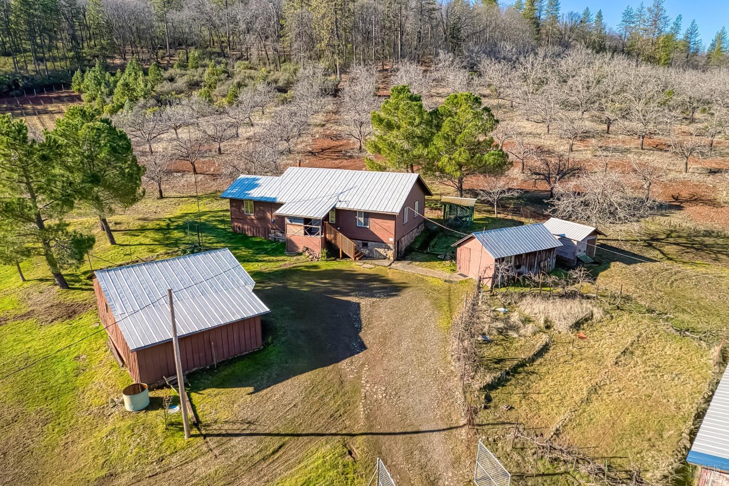 Detail Gallery Image 3 of 52 For 11415 Seigler Springs North Rd, Middletown,  CA 95461 - 3 Beds | 1/1 Baths