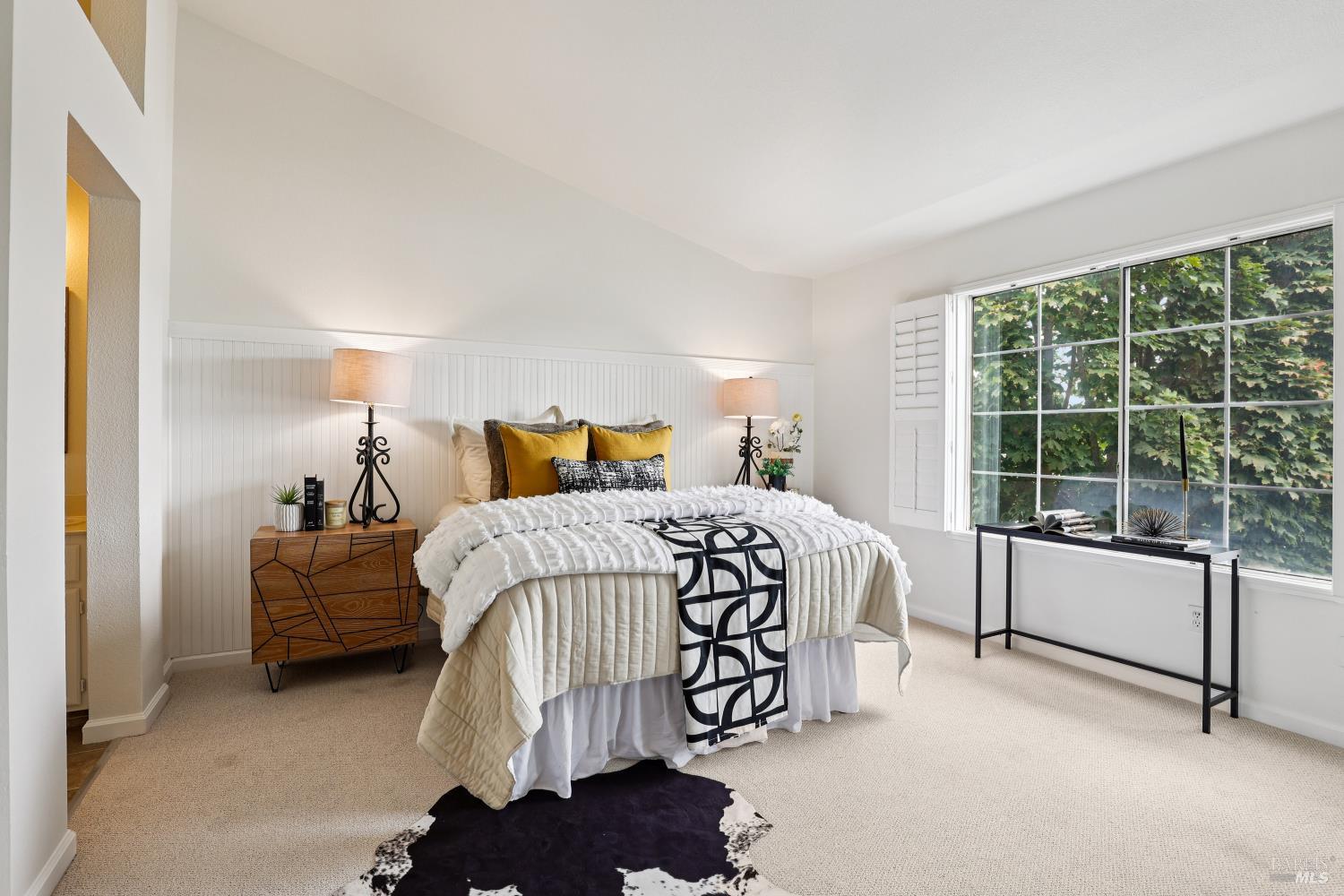 Detail Gallery Image 14 of 43 For 462 E E St, Benicia,  CA 94510 - 3 Beds | 2/1 Baths