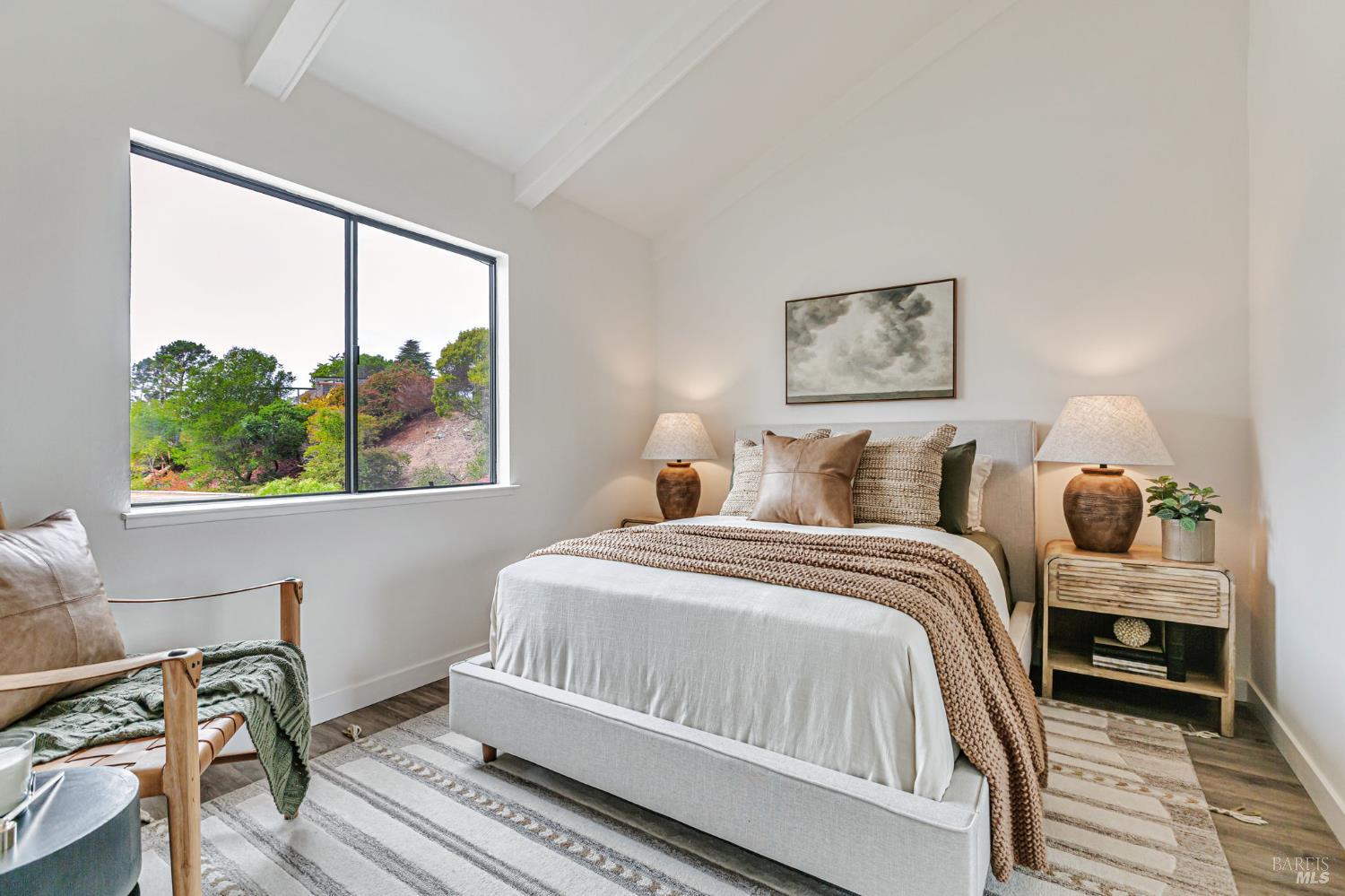 Detail Gallery Image 18 of 45 For 3 Frost Ct, Mill Valley,  CA 94941 - 3 Beds | 2/1 Baths