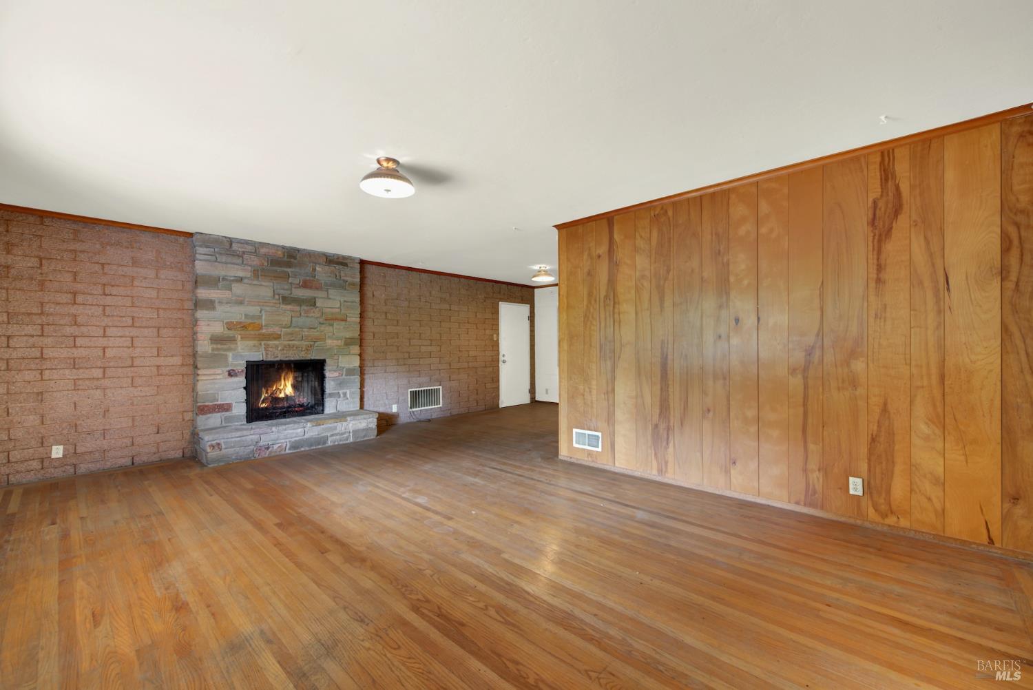 Detail Gallery Image 17 of 73 For 677 Petaluma Ave, Sonoma,  CA 95476 - 2 Beds | 1 Baths