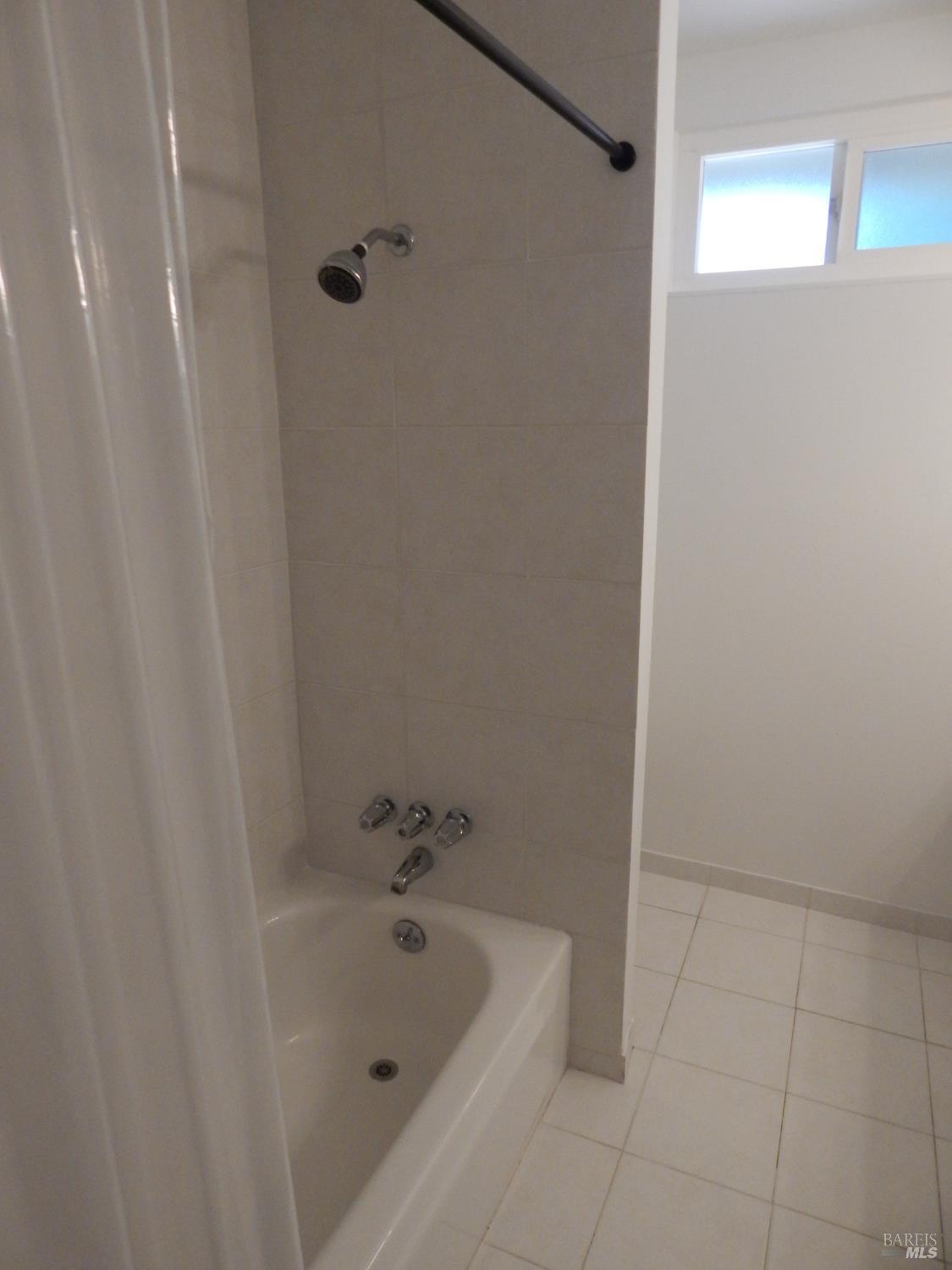 Detail Gallery Image 43 of 55 For 400 Seville Pl, Vacaville,  CA 95688 - 4 Beds | 2/1 Baths