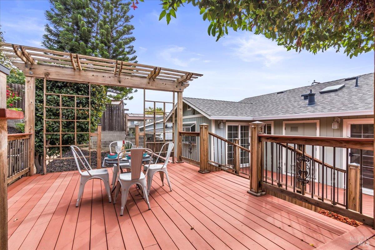 Detail Gallery Image 35 of 44 For 375 E O St, Benicia,  CA 94510 - 3 Beds | 2 Baths