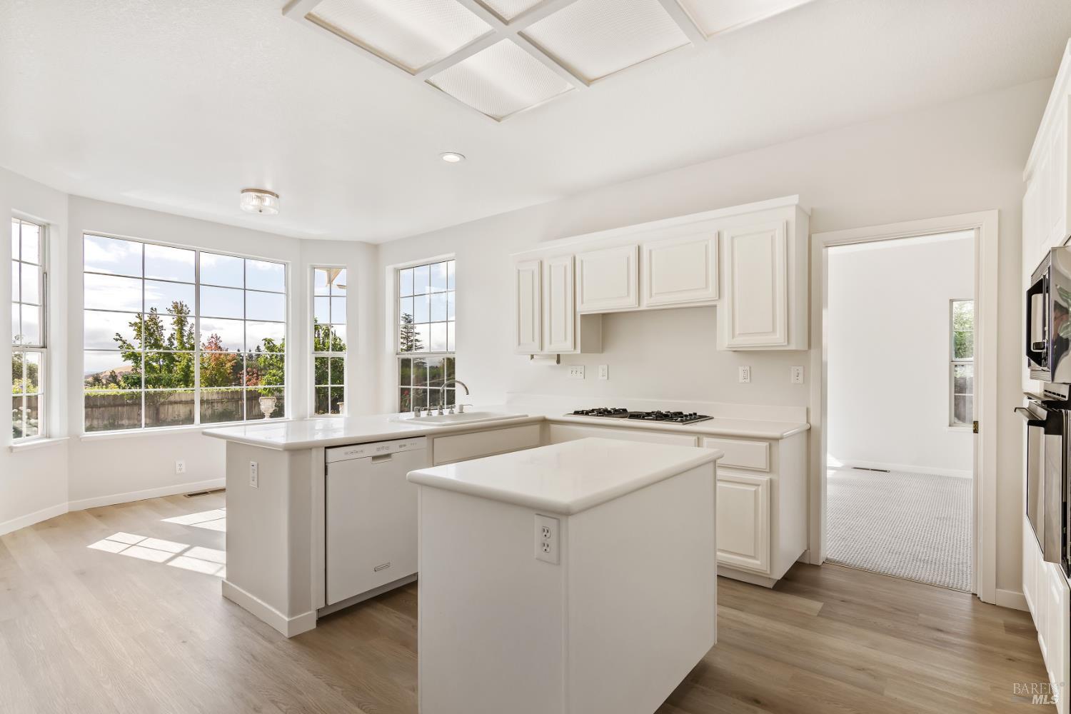 Detail Gallery Image 14 of 53 For 3235 Hilton Head Dr, Fairfield,  CA 94534 - 3 Beds | 2/1 Baths