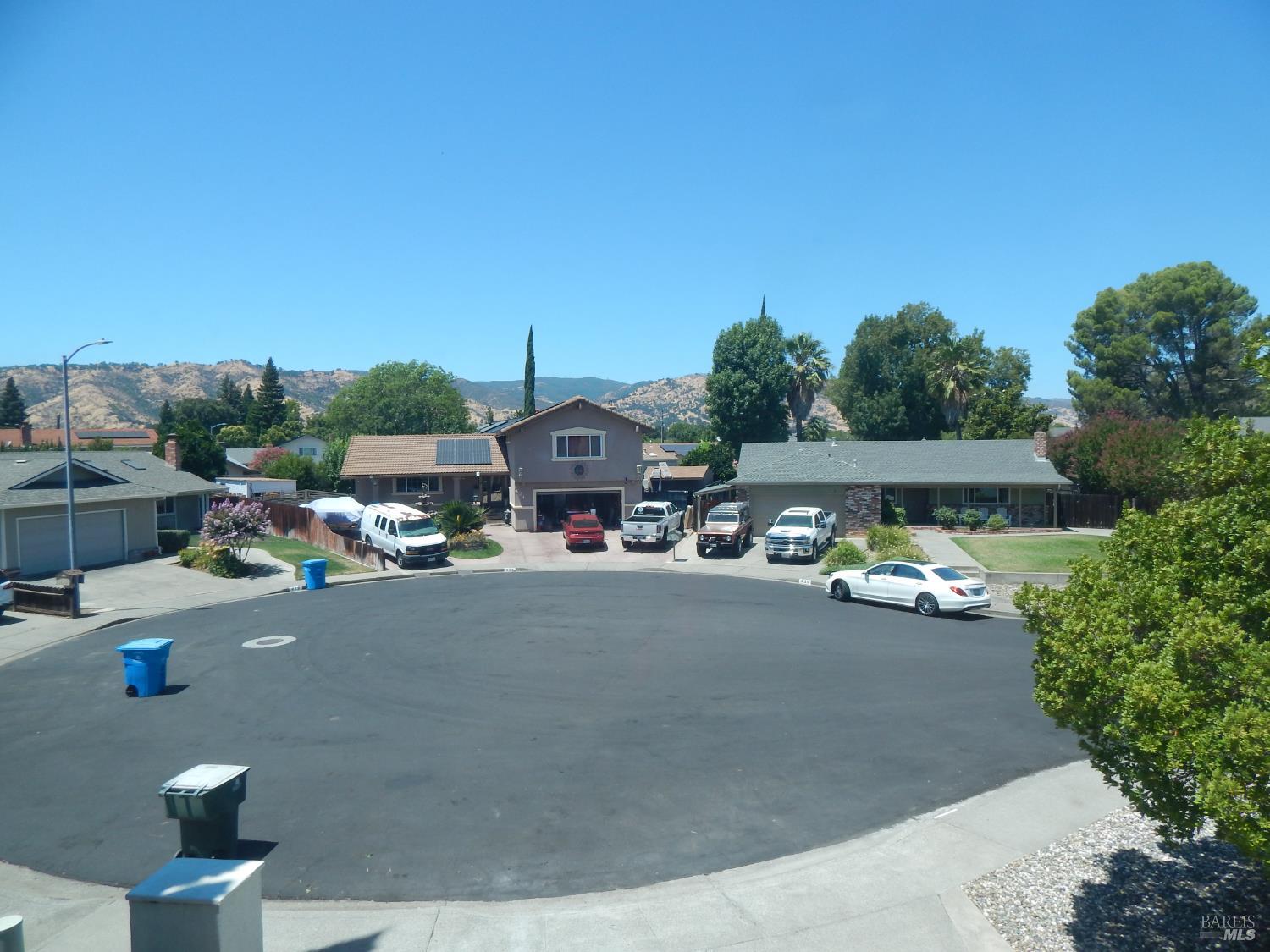 Detail Gallery Image 50 of 55 For 400 Seville Pl, Vacaville,  CA 95688 - 4 Beds | 2/1 Baths