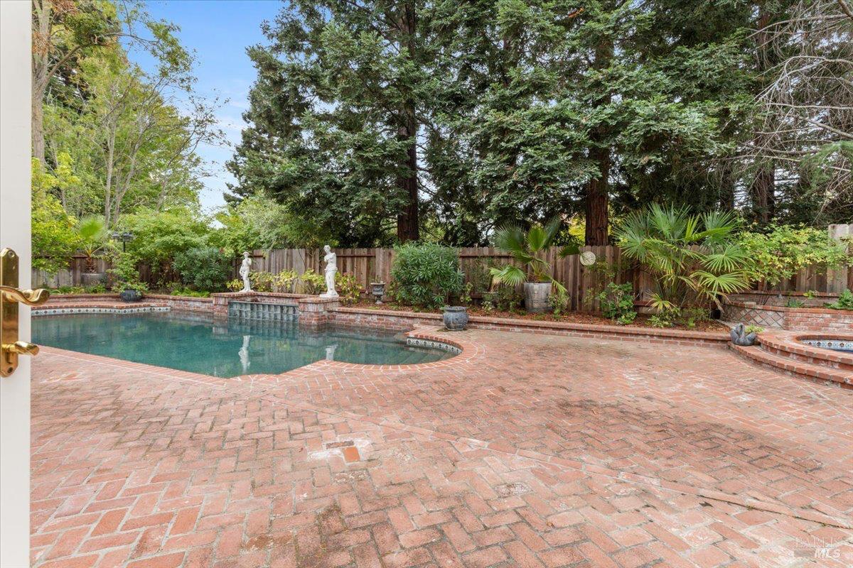 Detail Gallery Image 40 of 67 For 3229 Seminole Cir, Fairfield,  CA 94534 - 5 Beds | 3 Baths