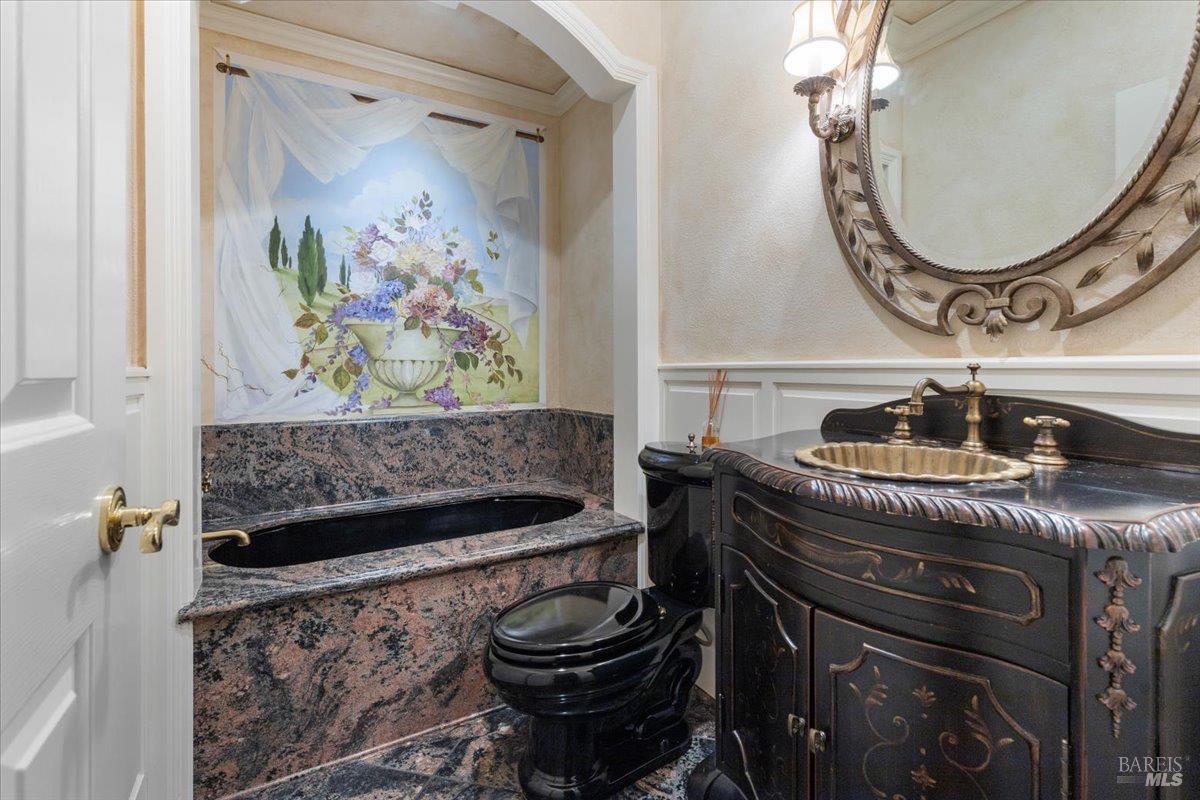 Detail Gallery Image 24 of 67 For 3229 Seminole Cir, Fairfield,  CA 94534 - 5 Beds | 3 Baths