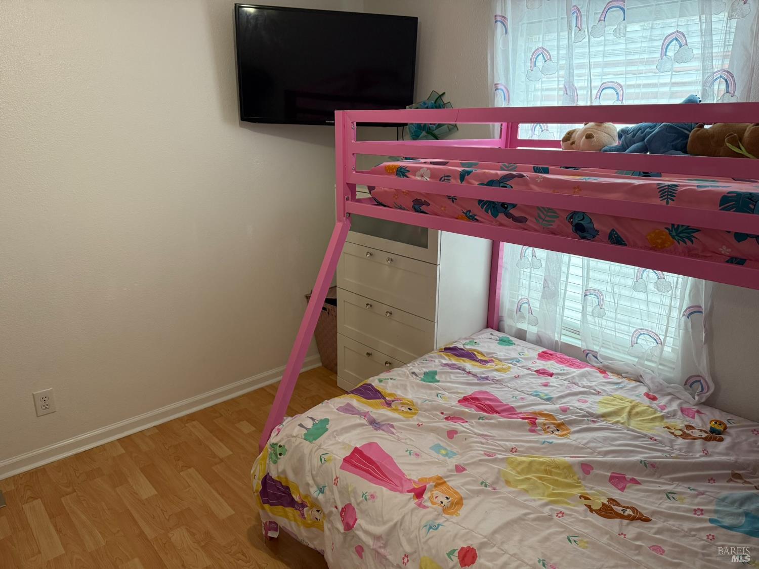 Detail Gallery Image 13 of 22 For 11 Ramble Crk, Cotati,  CA 94931 - 3 Beds | 2 Baths