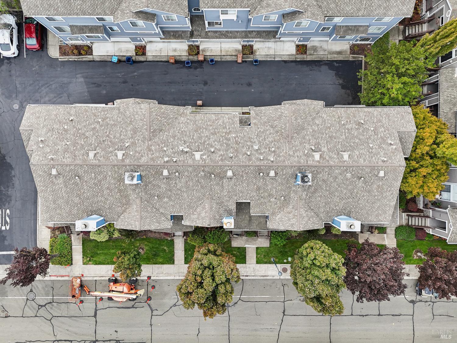 Detail Gallery Image 33 of 43 For 462 E E St, Benicia,  CA 94510 - 3 Beds | 2/1 Baths