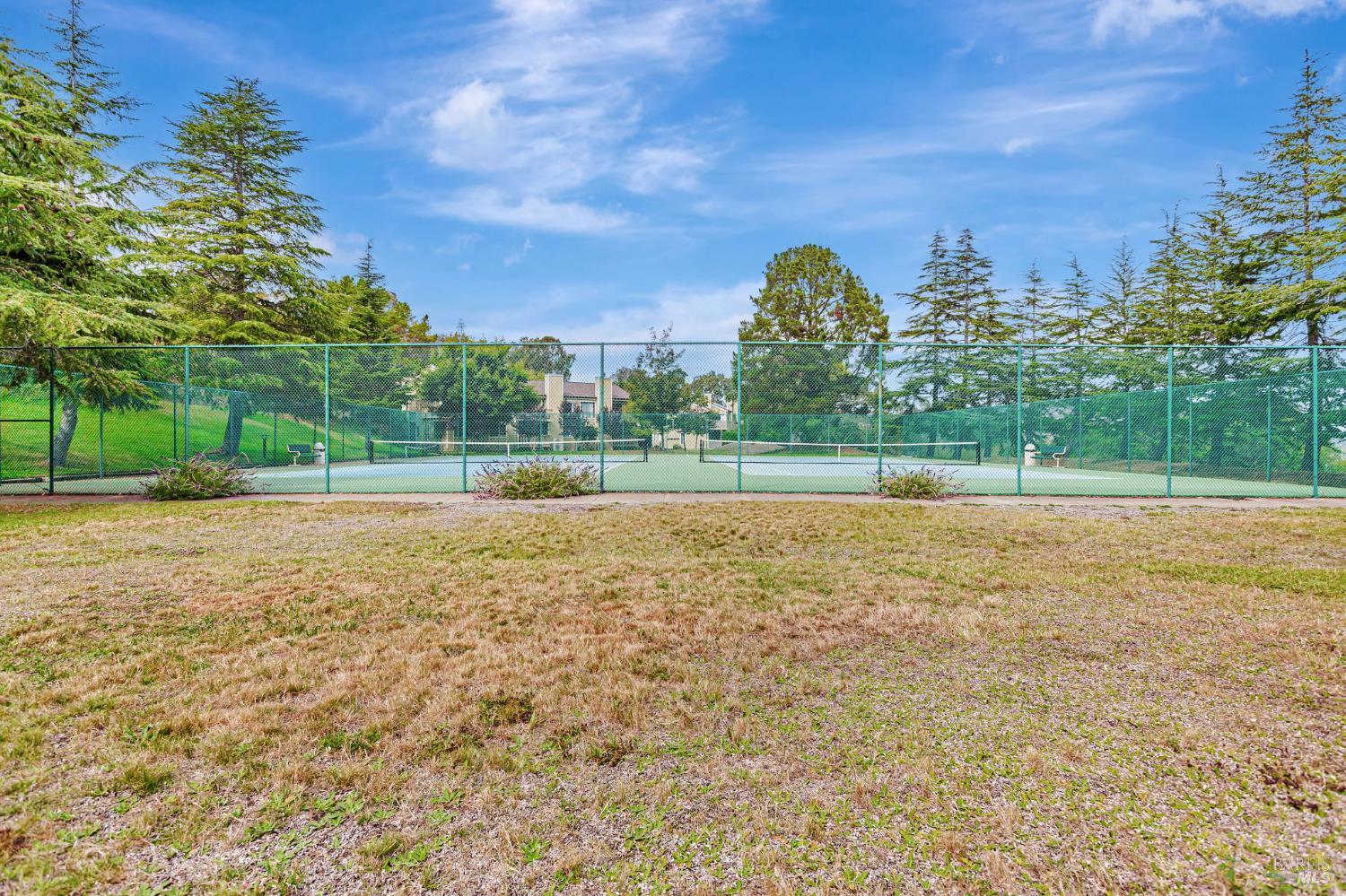 Detail Gallery Image 44 of 45 For 3 Frost Ct, Mill Valley,  CA 94941 - 3 Beds | 2/1 Baths