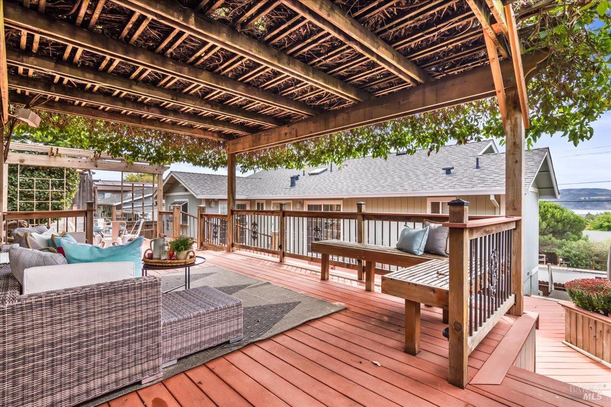 Detail Gallery Image 32 of 44 For 375 E O St, Benicia,  CA 94510 - 3 Beds | 2 Baths