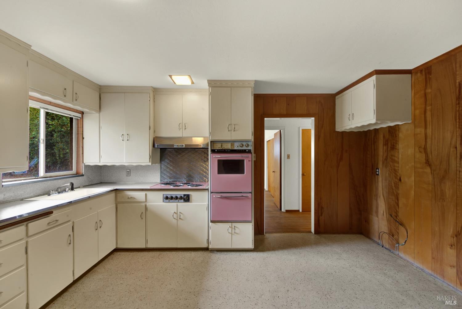 Detail Gallery Image 21 of 73 For 677 Petaluma Ave, Sonoma,  CA 95476 - 2 Beds | 1 Baths