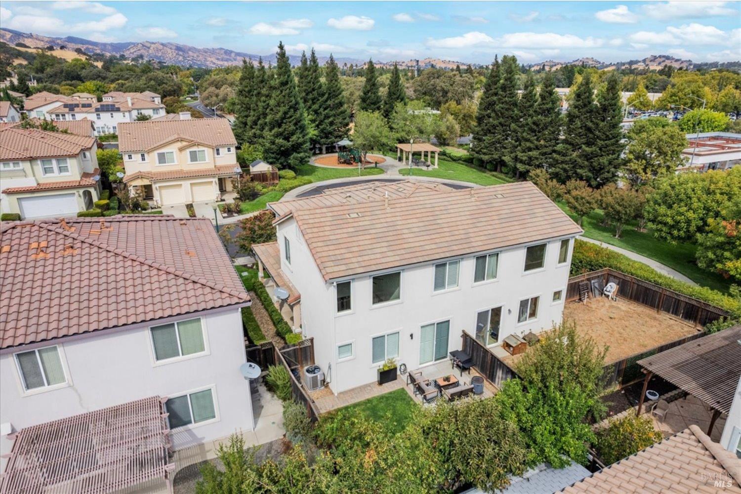 Detail Gallery Image 57 of 72 For 325 Gabiano Ct, Vacaville,  CA 95687 - 3 Beds | 2/1 Baths