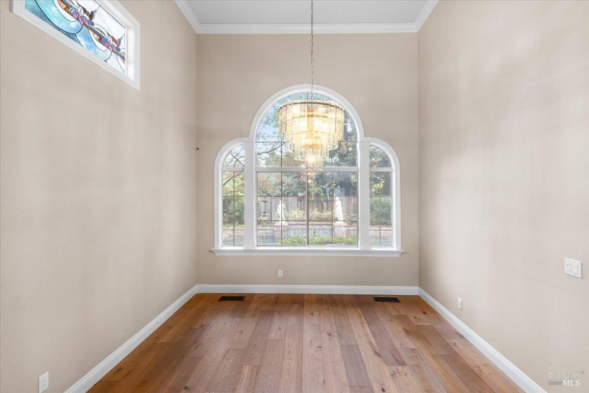 Detail Gallery Image 19 of 67 For 3229 Seminole Cir, Fairfield,  CA 94534 - 5 Beds | 3 Baths