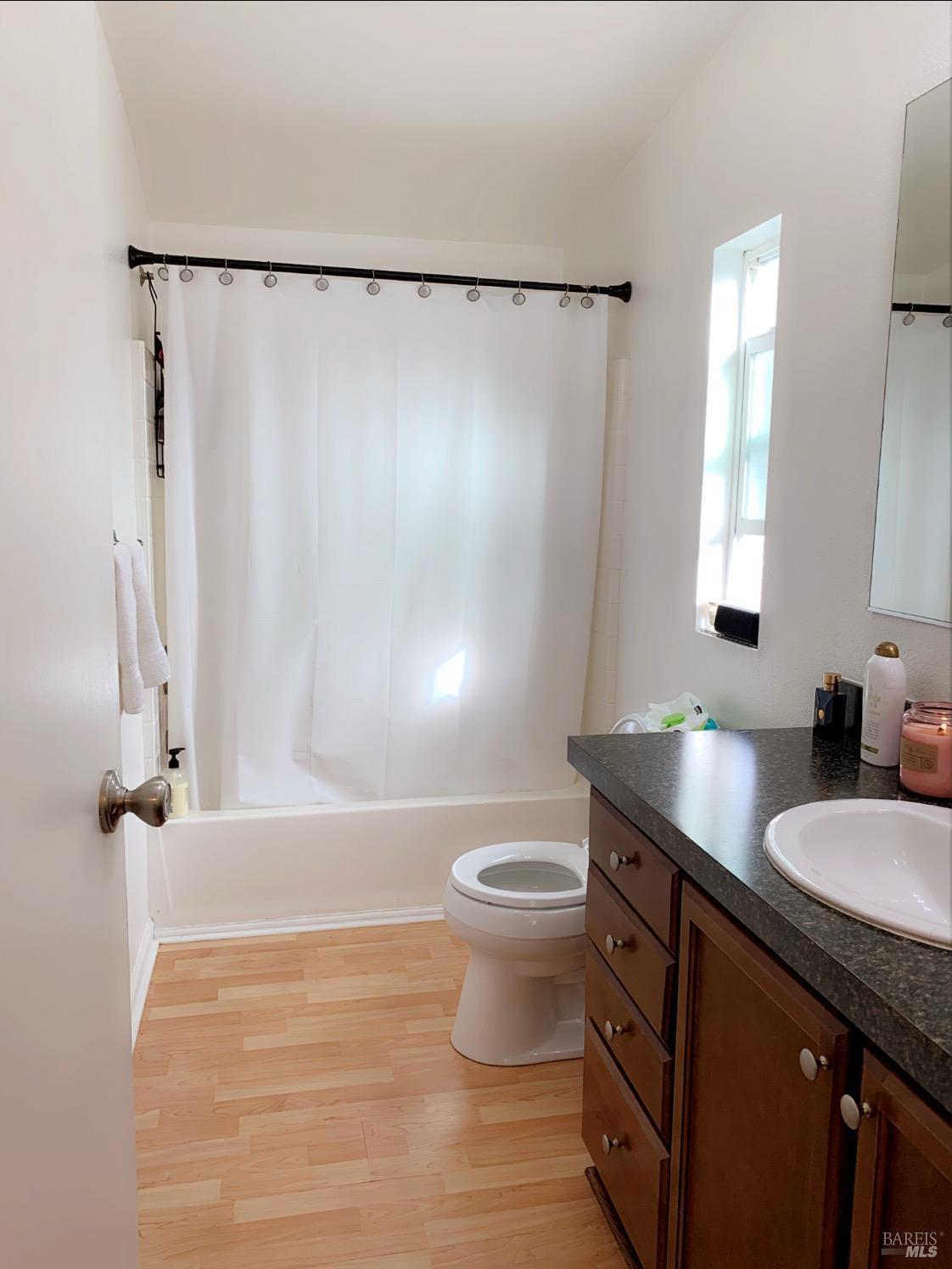 Detail Gallery Image 17 of 22 For 11 Ramble Crk, Cotati,  CA 94931 - 3 Beds | 2 Baths