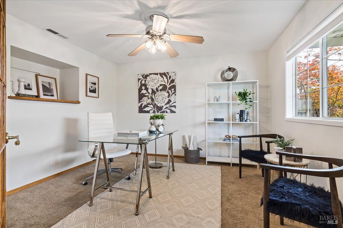 Detail Gallery Image 6 of 44 For 375 E O St, Benicia,  CA 94510 - 3 Beds | 2 Baths