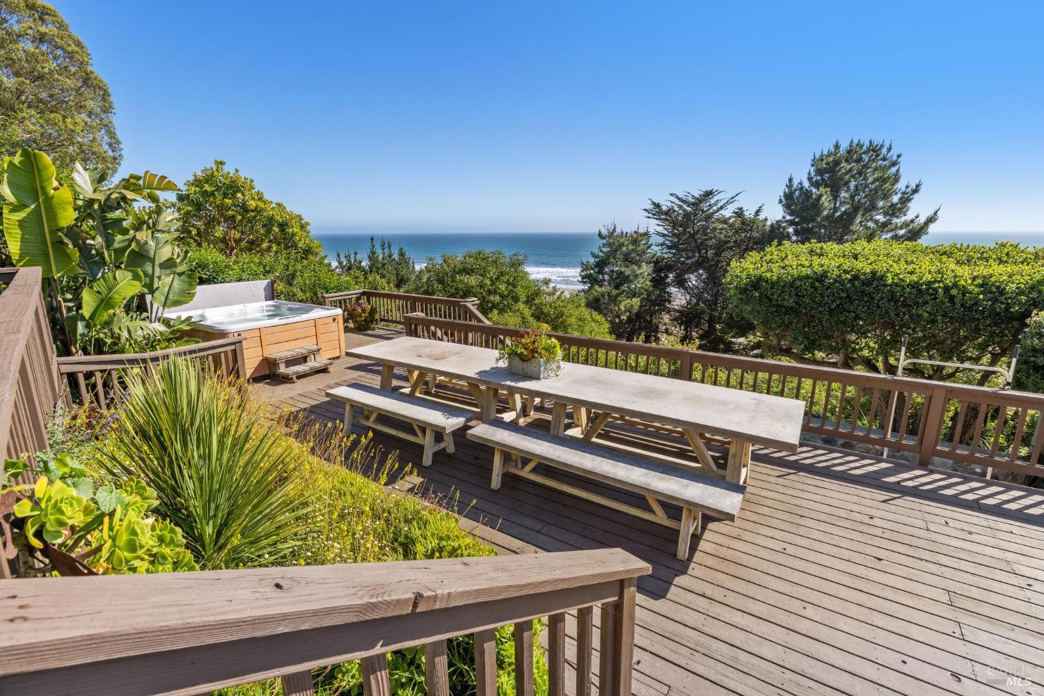 Detail Gallery Image 71 of 76 For 3275 Shoreline Hwy, Stinson Beach,  CA 94970 - 5 Beds | 4 Baths