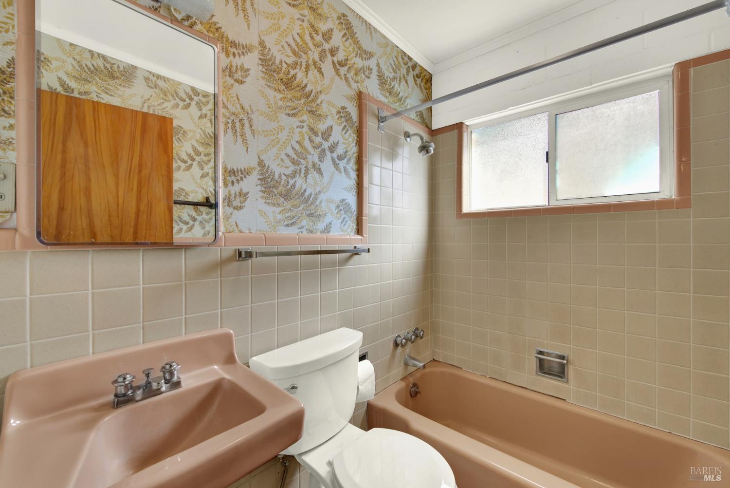 Detail Gallery Image 35 of 73 For 677 Petaluma Ave, Sonoma,  CA 95476 - 2 Beds | 1 Baths