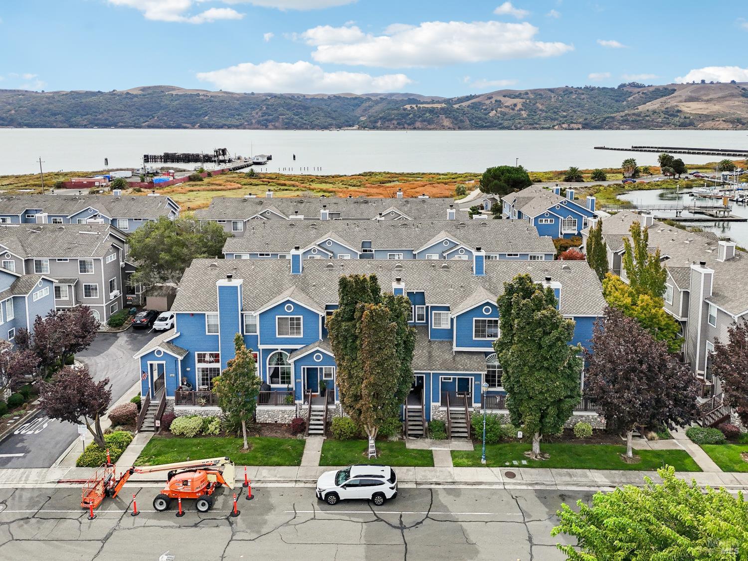 Detail Gallery Image 30 of 43 For 462 E E St, Benicia,  CA 94510 - 3 Beds | 2/1 Baths