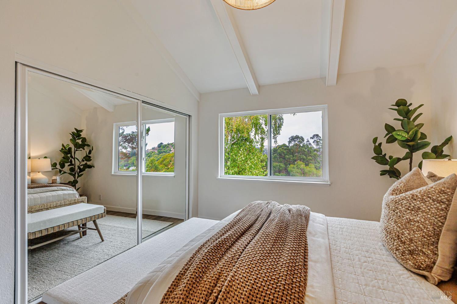 Detail Gallery Image 26 of 45 For 3 Frost Ct, Mill Valley,  CA 94941 - 3 Beds | 2/1 Baths
