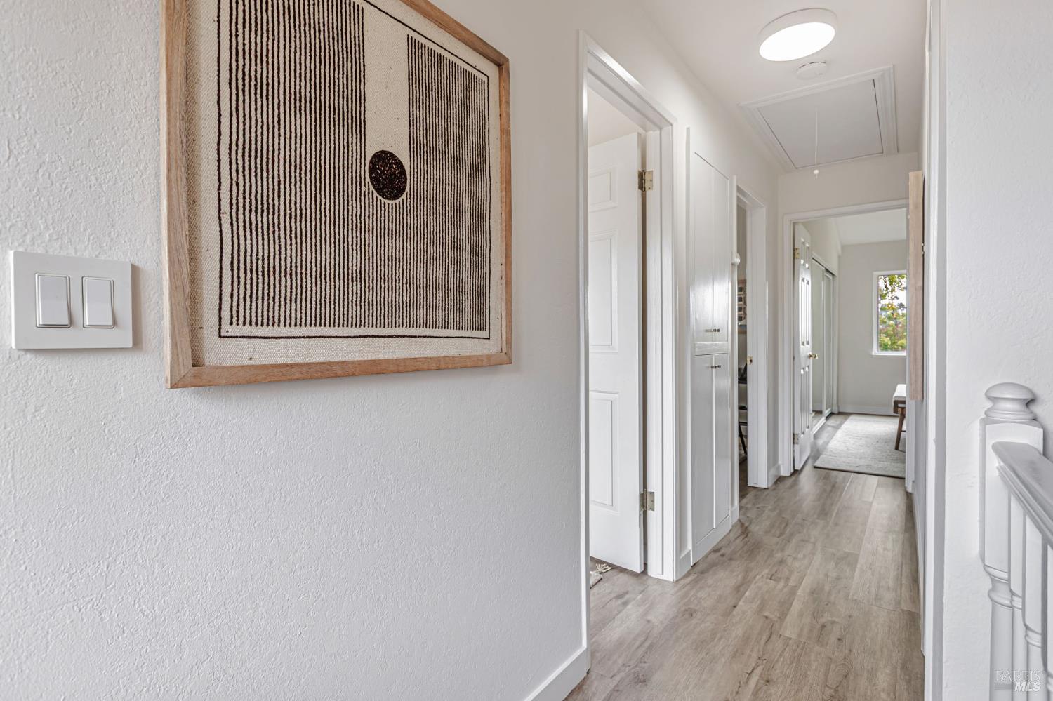 Detail Gallery Image 9 of 45 For 3 Frost Ct, Mill Valley,  CA 94941 - 3 Beds | 2/1 Baths