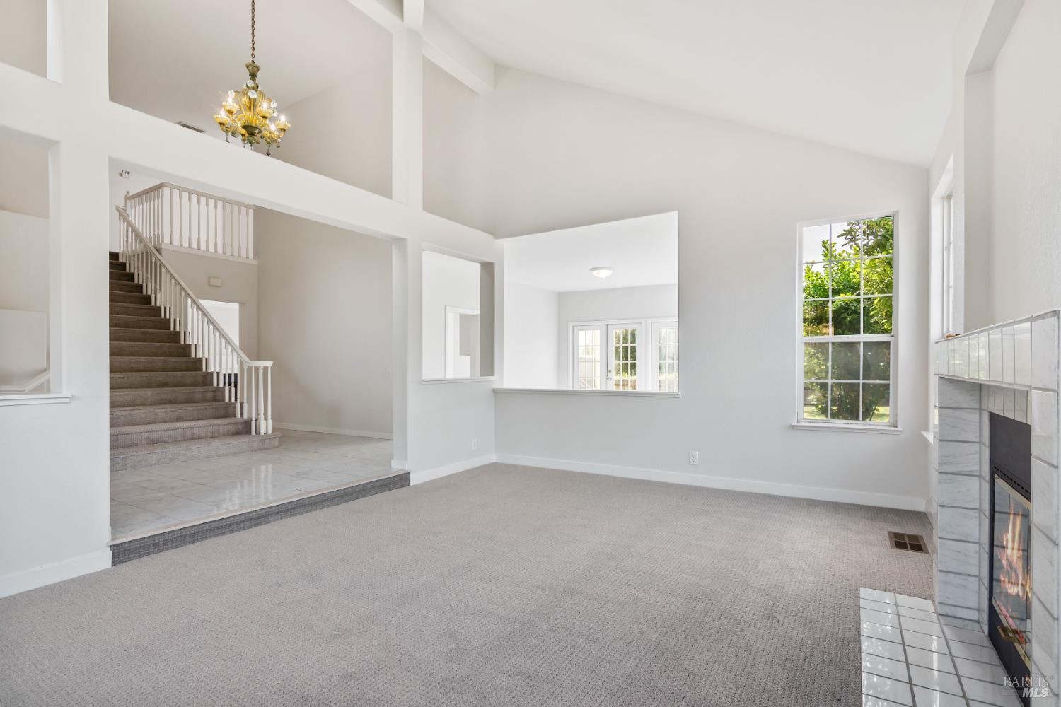 Detail Gallery Image 8 of 53 For 3235 Hilton Head Dr, Fairfield,  CA 94534 - 3 Beds | 2/1 Baths