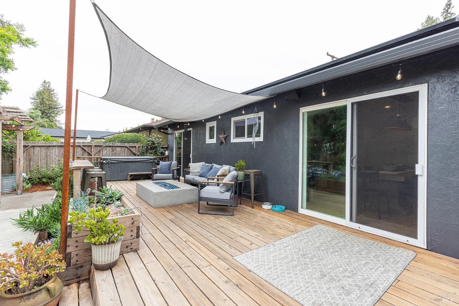 Detail Gallery Image 64 of 65 For 1961 Waverly St, Napa,  CA 94558 - 3 Beds | 3 Baths