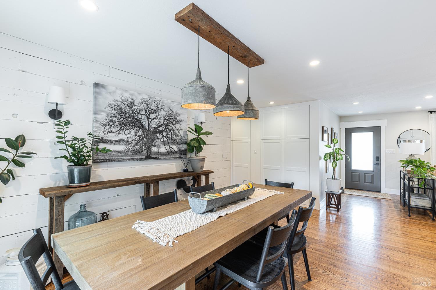 Detail Gallery Image 22 of 65 For 1961 Waverly St, Napa,  CA 94558 - 3 Beds | 3 Baths