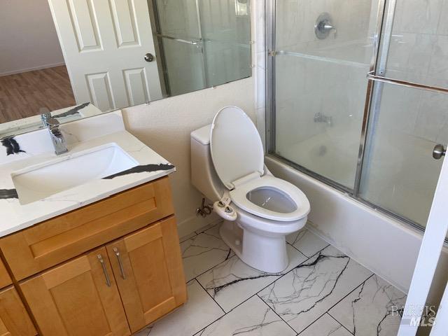 Detail Gallery Image 6 of 21 For 953 Mccoy Creek Cir, Suisun City,  CA 94585 - 4 Beds | 2/1 Baths