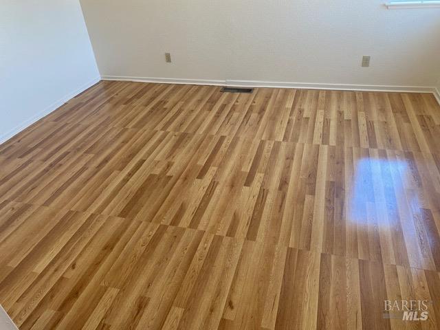 Detail Gallery Image 2 of 21 For 953 Mccoy Creek Cir, Suisun City,  CA 94585 - 4 Beds | 2/1 Baths