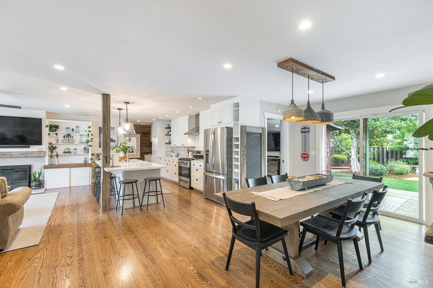 Detail Gallery Image 21 of 65 For 1961 Waverly St, Napa,  CA 94558 - 3 Beds | 3 Baths