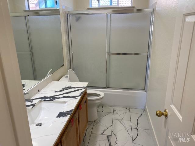 Detail Gallery Image 7 of 21 For 953 Mccoy Creek Cir, Suisun City,  CA 94585 - 4 Beds | 2/1 Baths