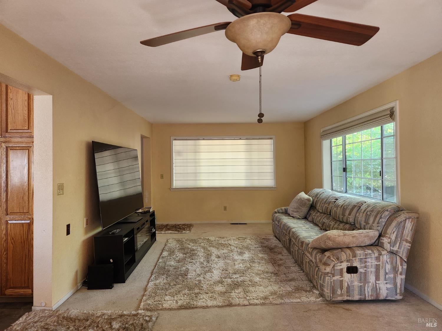 Detail Gallery Image 8 of 28 For 27009 Hawk Ct, Willits,  CA 95490 - 4 Beds | 2/1 Baths