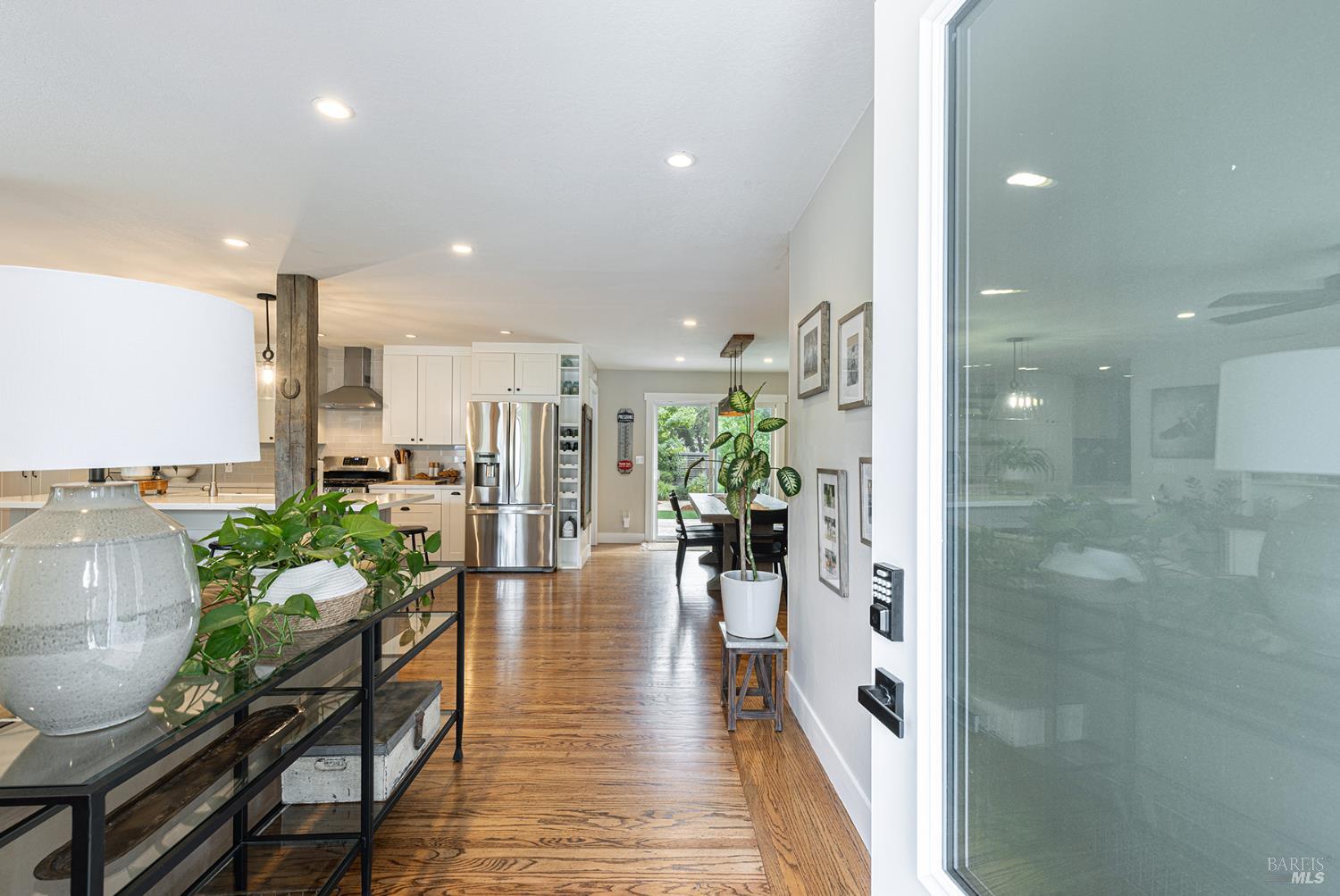 Detail Gallery Image 3 of 65 For 1961 Waverly St, Napa,  CA 94558 - 3 Beds | 3 Baths