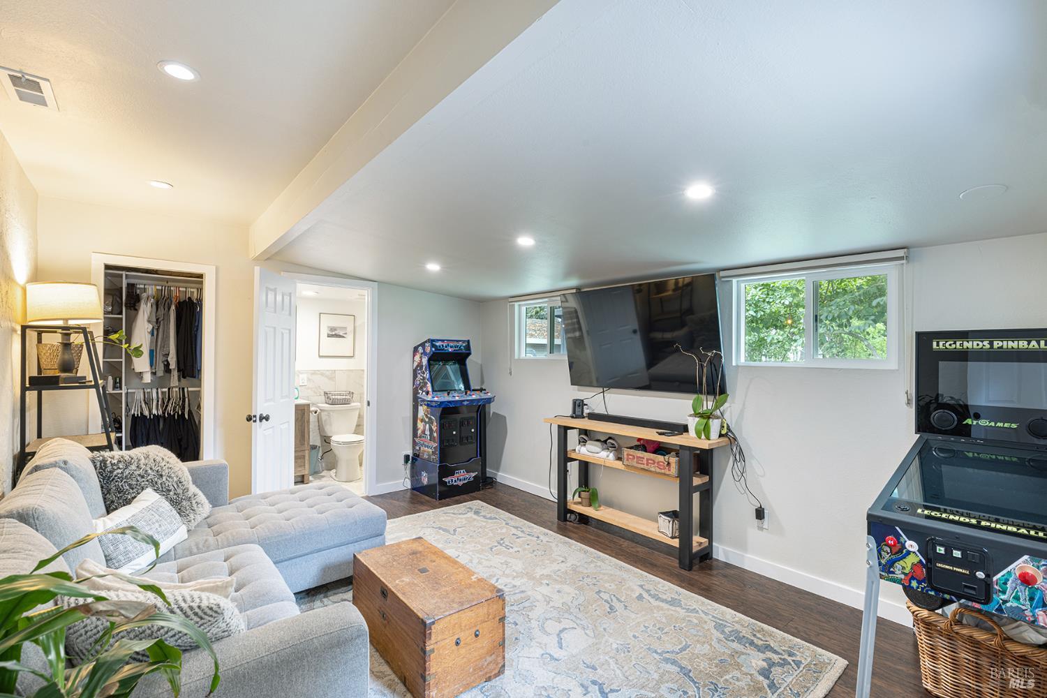 Detail Gallery Image 25 of 65 For 1961 Waverly St, Napa,  CA 94558 - 3 Beds | 3 Baths