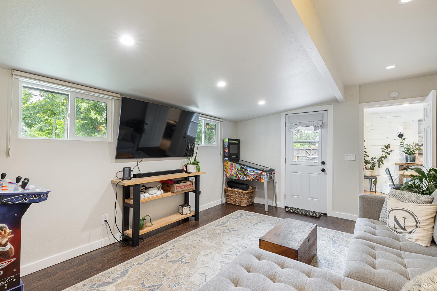 Detail Gallery Image 27 of 65 For 1961 Waverly St, Napa,  CA 94558 - 3 Beds | 3 Baths